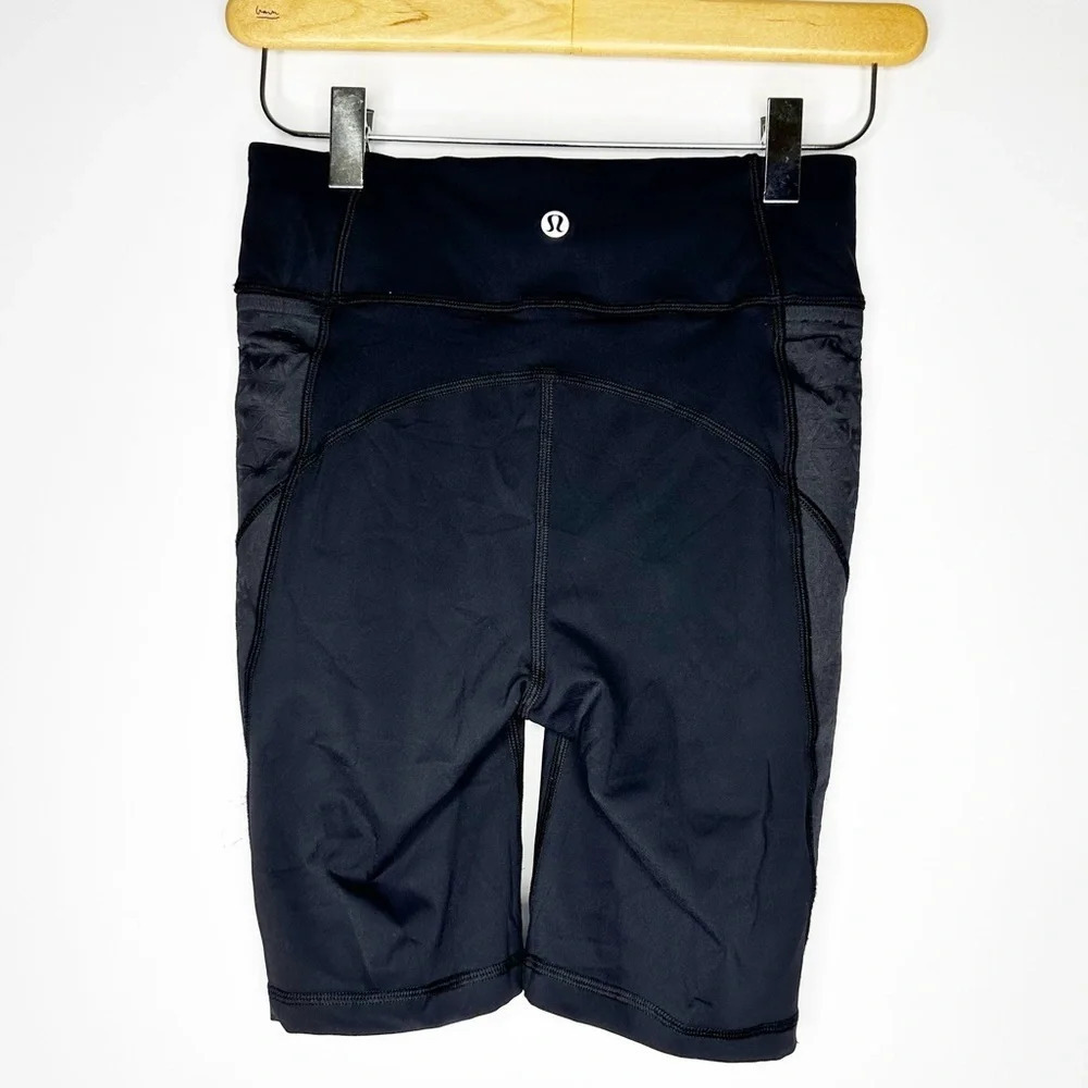 Lululemon Wunder Train Bike Shorts Size 4 - Picture 3 of 4